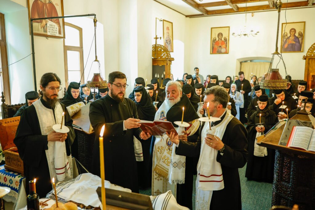 Deshumarea moaștelor Sfintei Cuvioase Antonina de la Tismana 361255