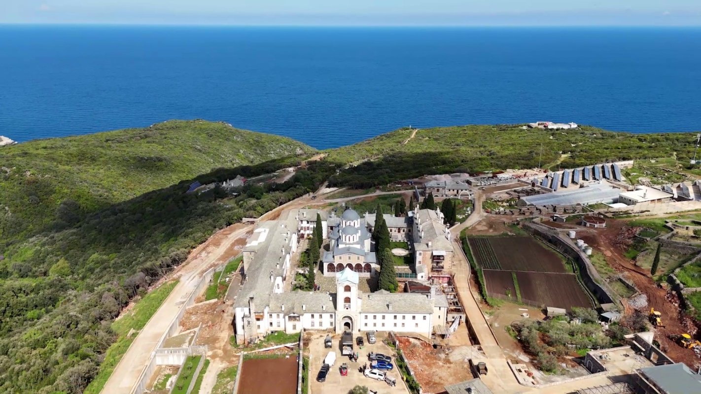 Daruri pentru monahii români aghioriți oferite de Patriarhul României 361353