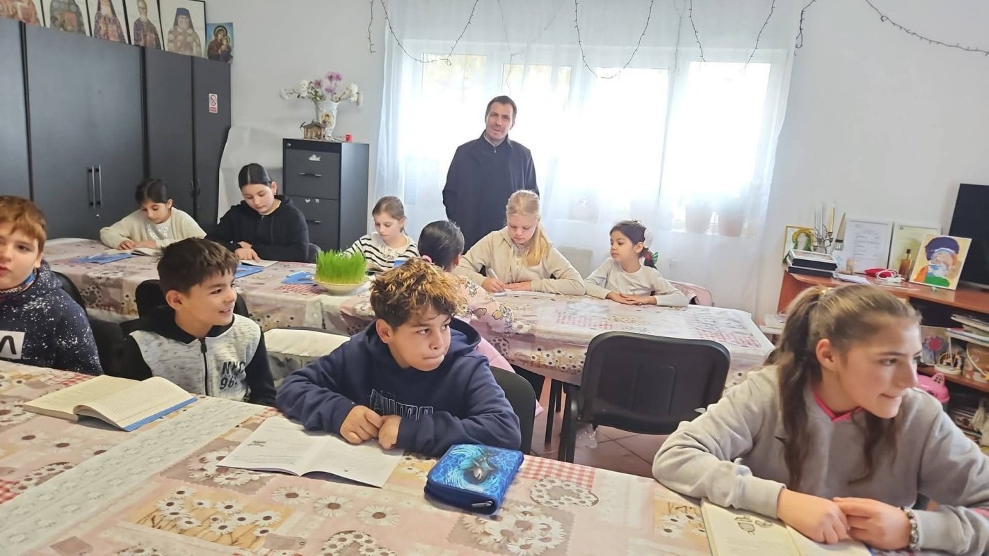 „Diaconia”-filiala Tamași, din grijă pentru copii și bătrâni 361289