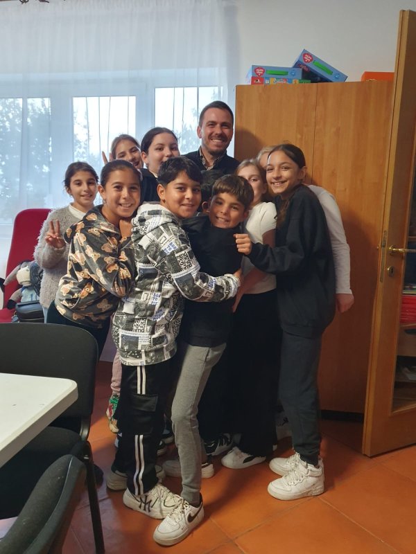 „Diaconia”-filiala Tamași, din grijă pentru copii și bătrâni 361291