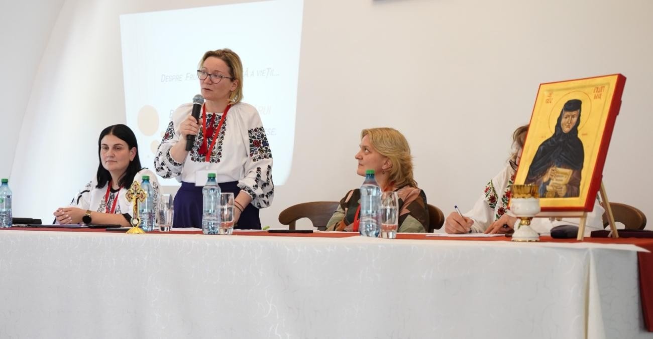 Întrunirea grupului de preotese din Arhiepiscopia Alba Iuliei 361312