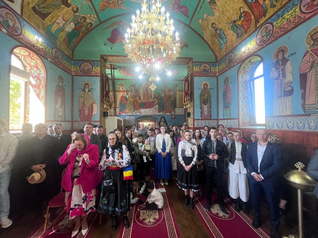 Slujbă de târnosire la biserica din Telechiu, Protopopiatul Oradea 361308