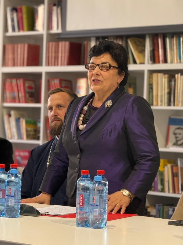 Conferință dedicată Elenei Cuza, la Oradea 361381