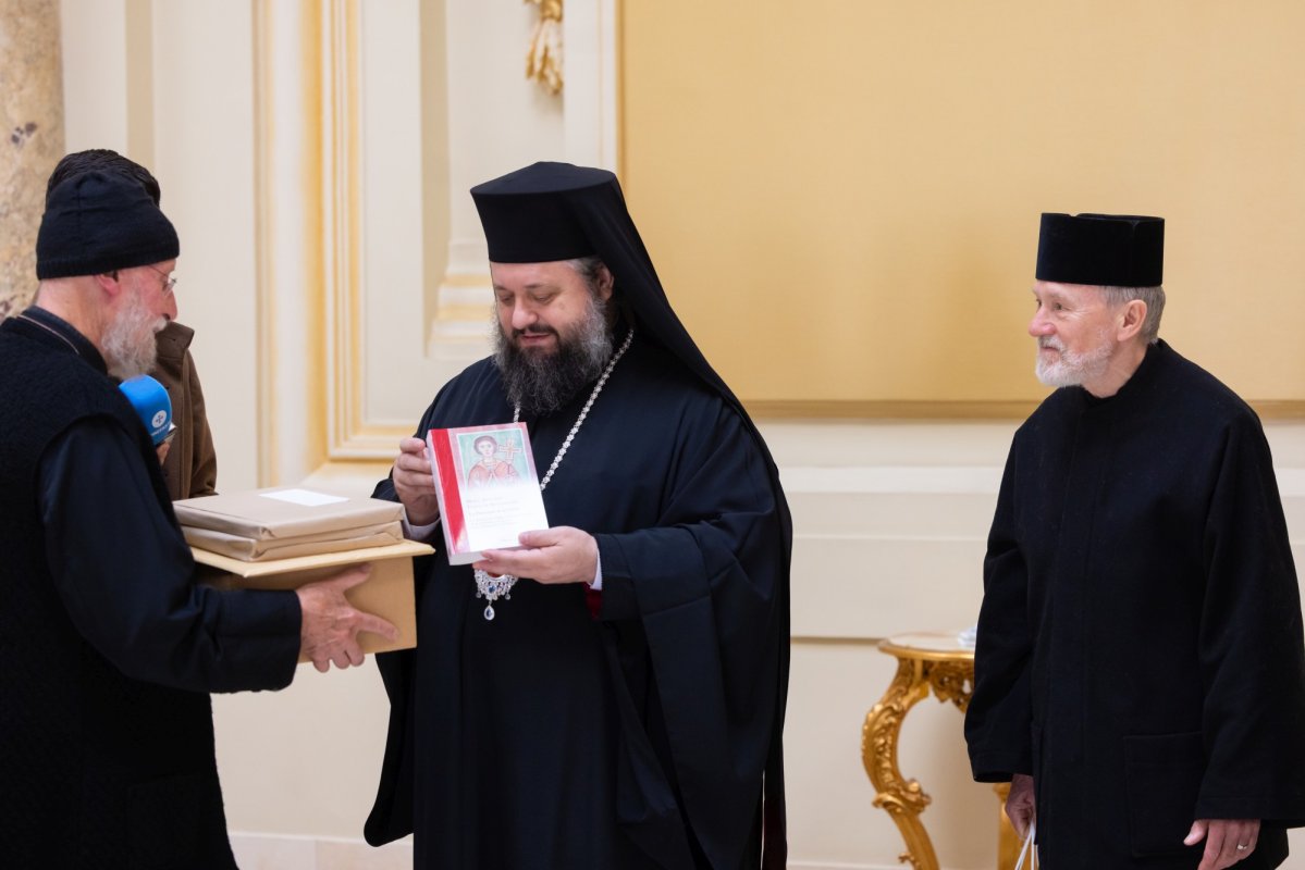 Oaspeți francofoni în vizită la Palatul Patriarhiei 361450