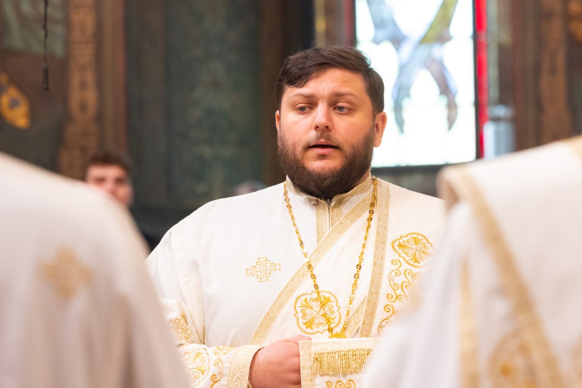 Hirotonie întru diacon la Catedrala Patriarhală din București 361524