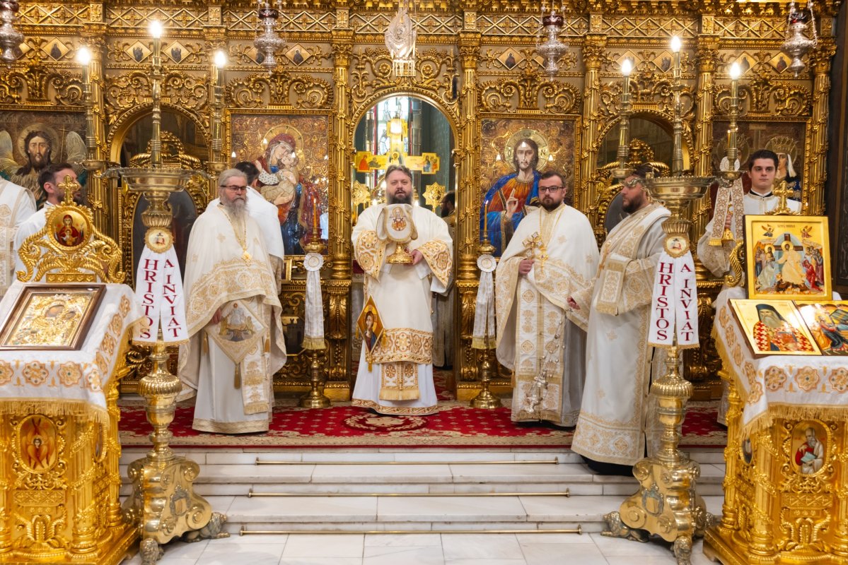 Hirotonie întru diacon la Catedrala Patriarhală din București 361538
