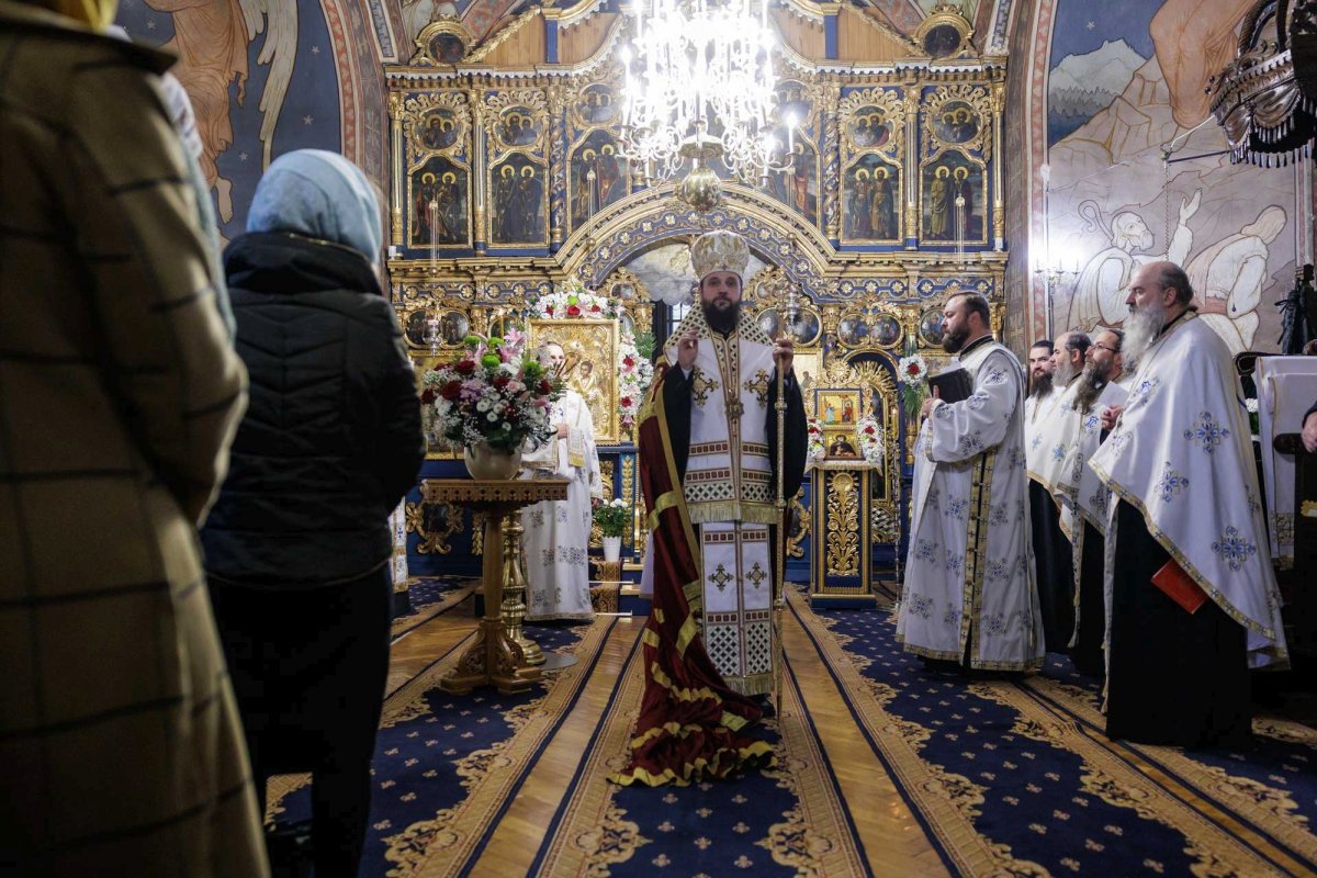 Priveghere la Mănăstirea Durău, în ajunul proclamării locale a canonizării Sfintei Mavra 361593