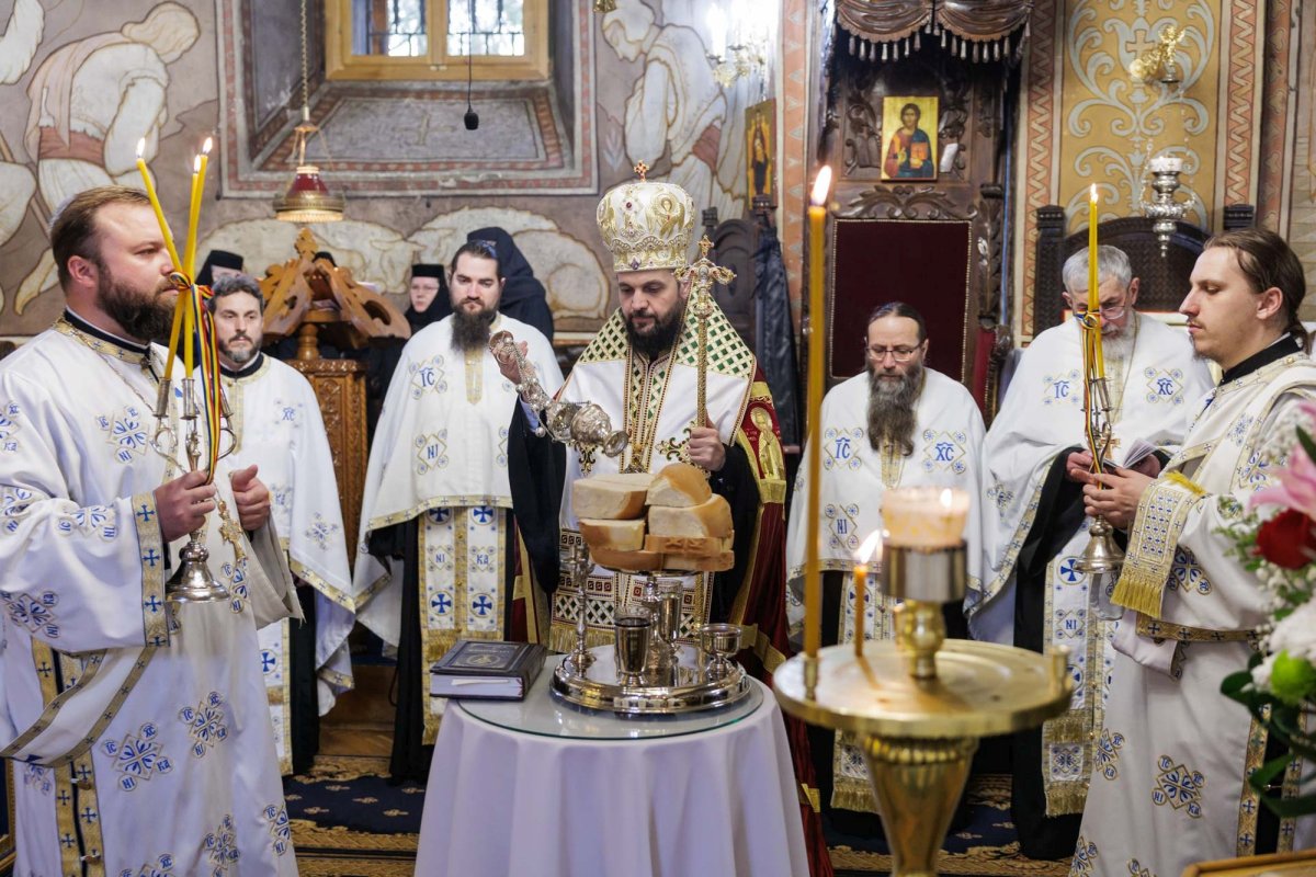 Priveghere la Mănăstirea Durău, în ajunul proclamării locale a canonizării Sfintei Mavra 361594