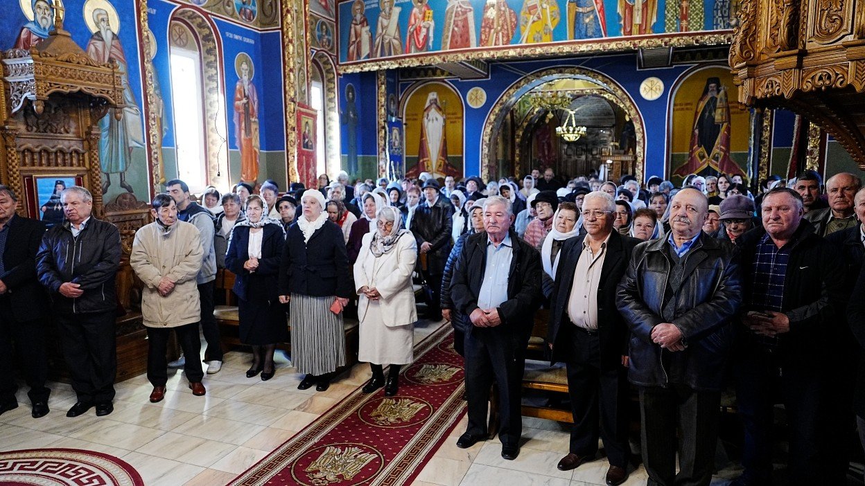 Binecuvântare arhierească pentru comunitatea oraşului Cisnădie  361614