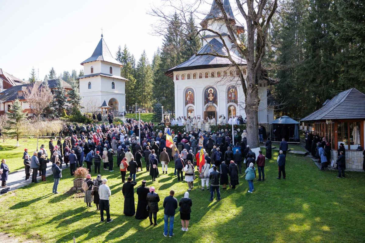 Proclamarea canonizării Sfintei Cuvioase Mavra de pe Ceahlău 361659