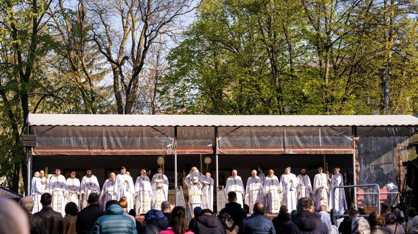 Duminica a 4-a după Paști la Catedrala Arhiepiscopală din Suceava 361732