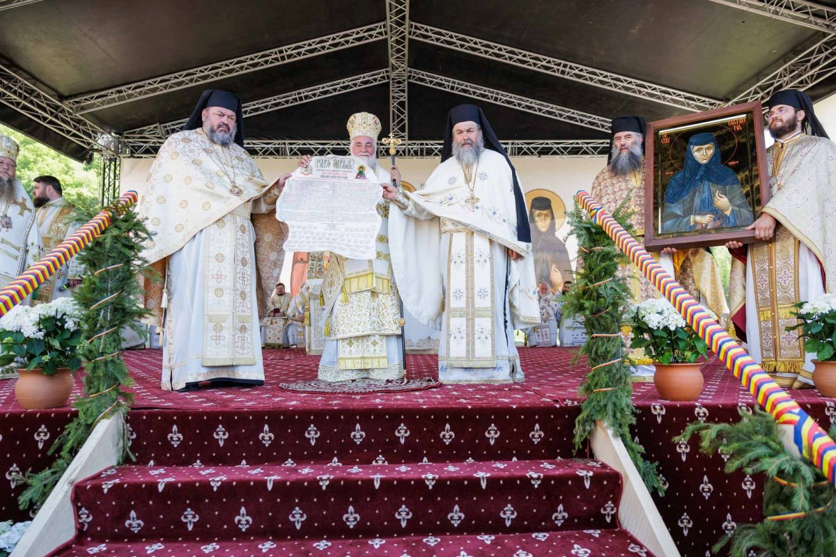 Proclamarea locală a canonizării Sfintei Cuvioase Matrona de la Hurezi 361781