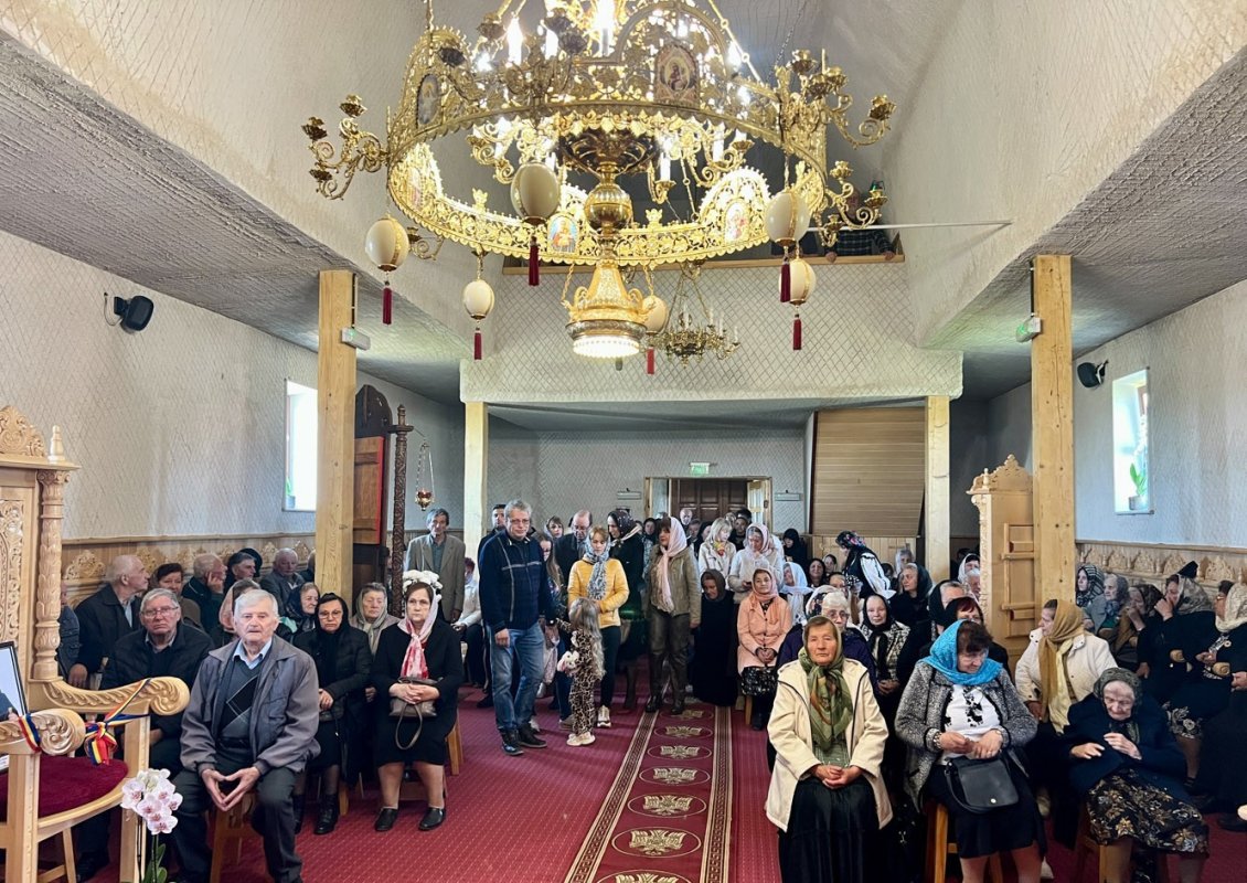 Slujiri arhiereşti în Episcopia Devei şi Hunedoarei 361710