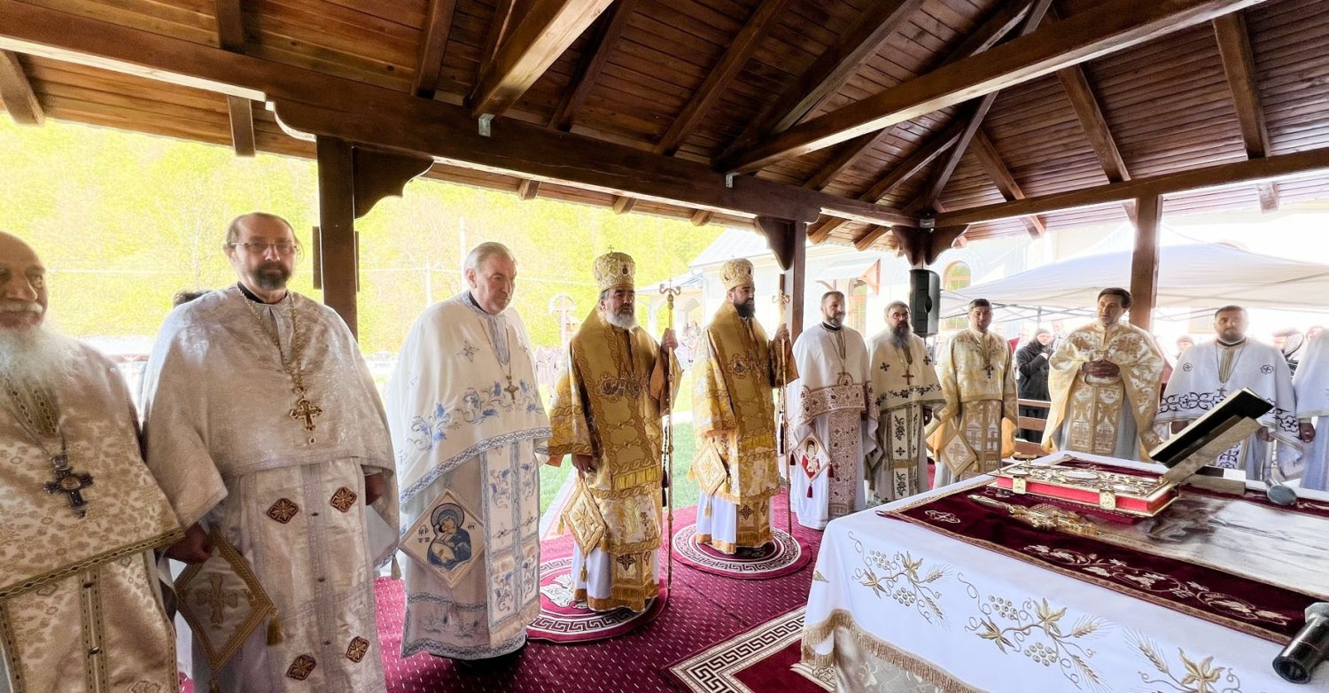 Slujiri arhiereşti în Episcopia Devei şi Hunedoarei 361713