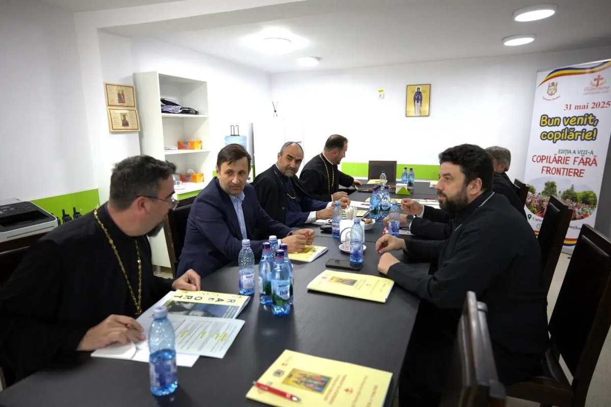 Adunarea Generală a Federației Filantropia la Huși 361835