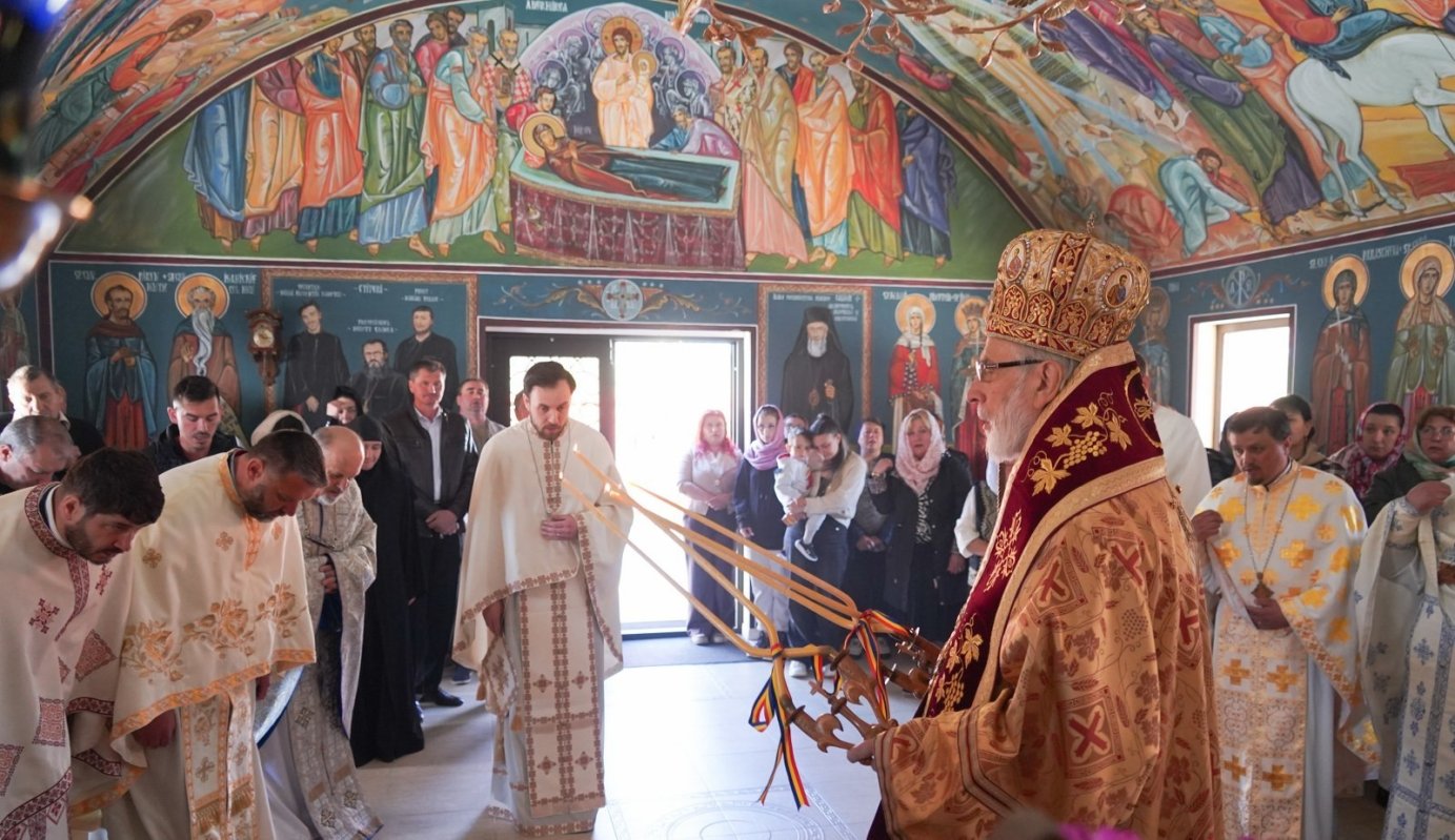 Hramul unui schit din județul Argeș 361812