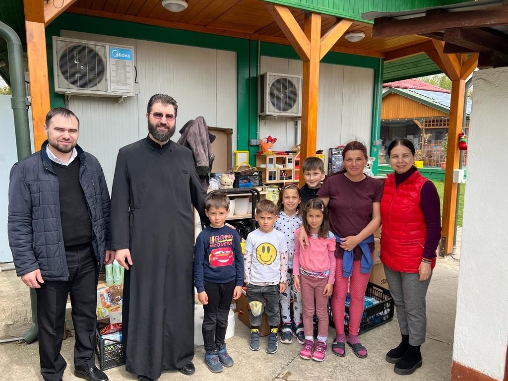 În slujba oamenilor 361858