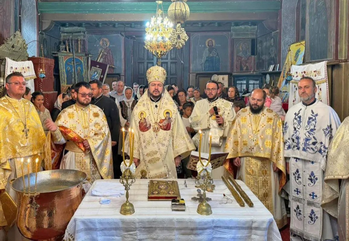 Liturghie arhierească în Parohia Banca Sat, Vaslui 362059