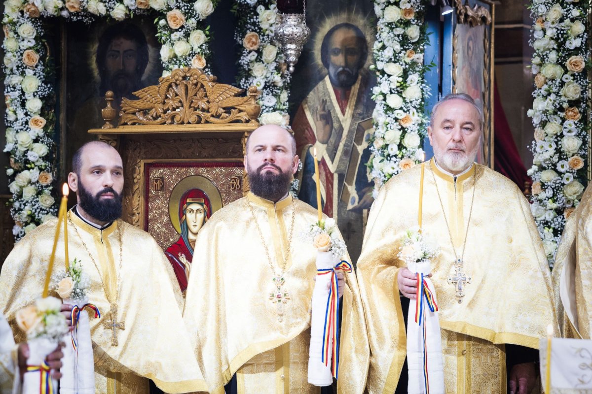 Înmormântarea unui colecționar iubitor de artă bisericească 362129