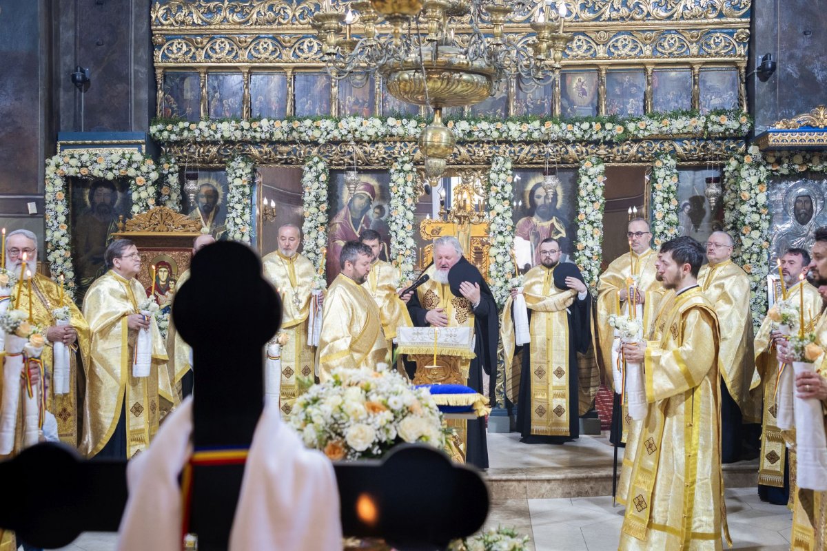 Înmormântarea unui colecționar iubitor de artă bisericească 362136