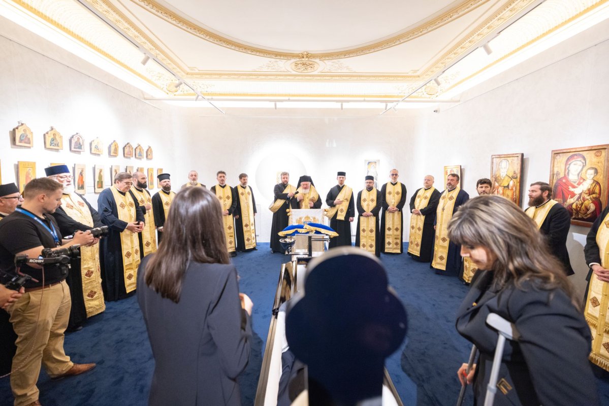 Înmormântarea unui colecționar iubitor de artă bisericească 362145