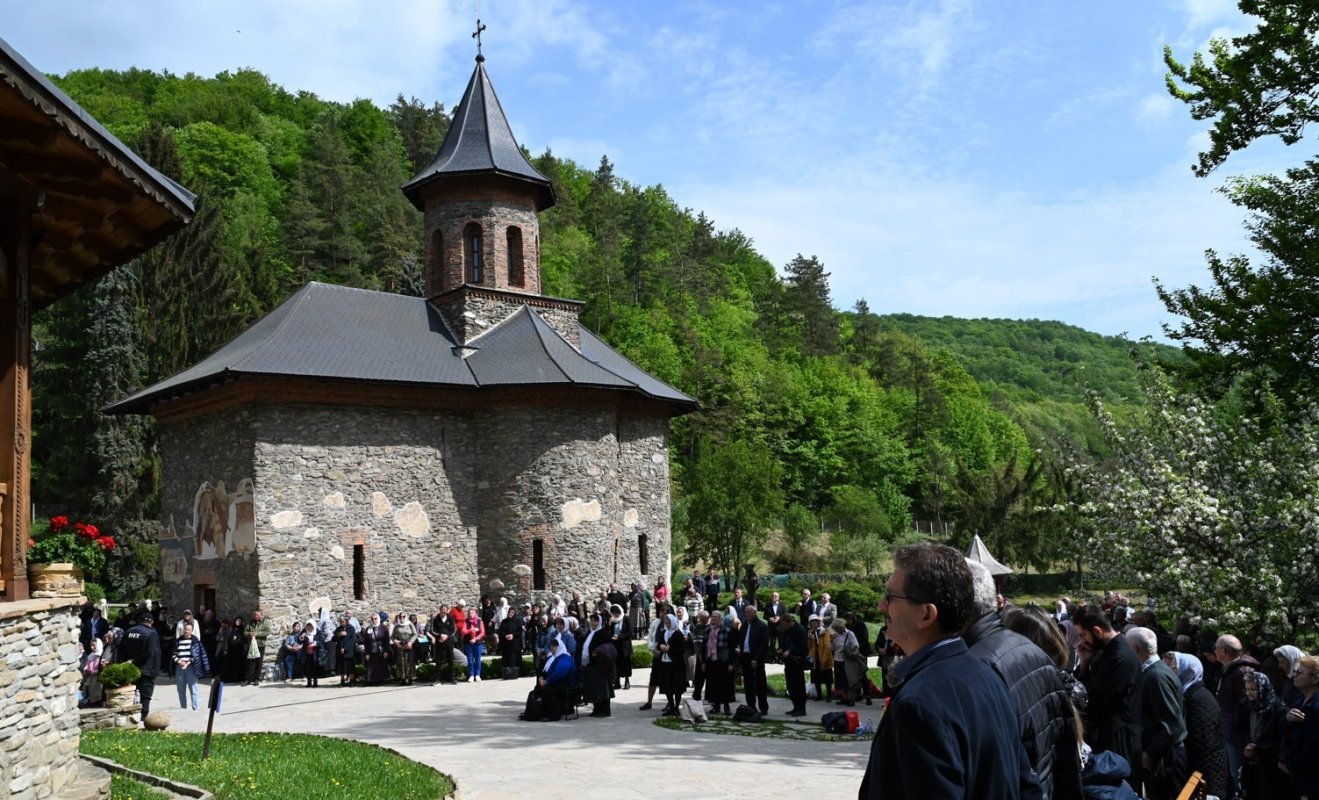 Hram la Mănăstirea Prislop 362447