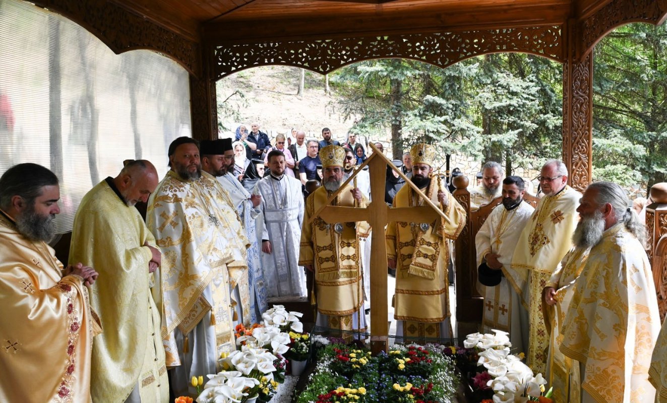 Hram la Mănăstirea Prislop 362448