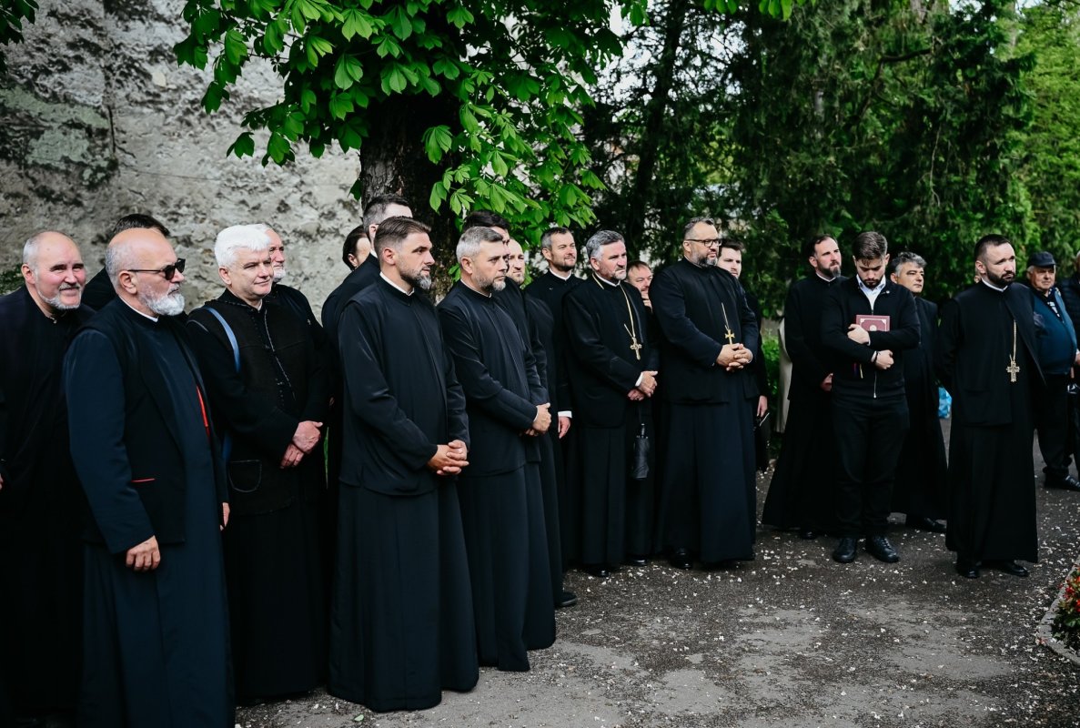 Defibrilator extern automat, achiziționat cu sprijinul Asociației „Filantropia Ortodoxă”-Filiala Gherla 362578