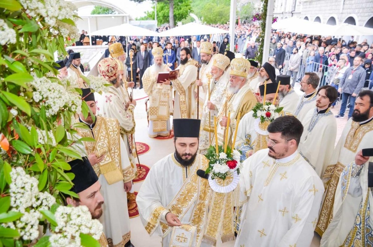 Hramul Mănăstirii Ostrog din Muntenegru 362586