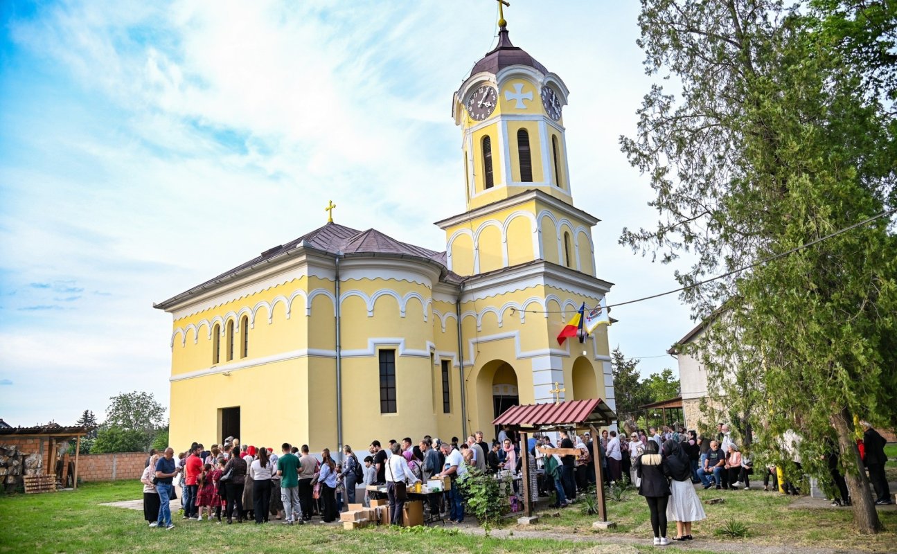 Moaștele Sfântului Ierarh Nectarie în localitatea Glogani, Serbia 362603