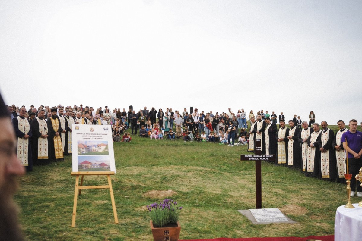 Piatra de temelie pentru Centrul misionar de tineret „Sfântul Nicolae” din Horoatu Crasnei 362569