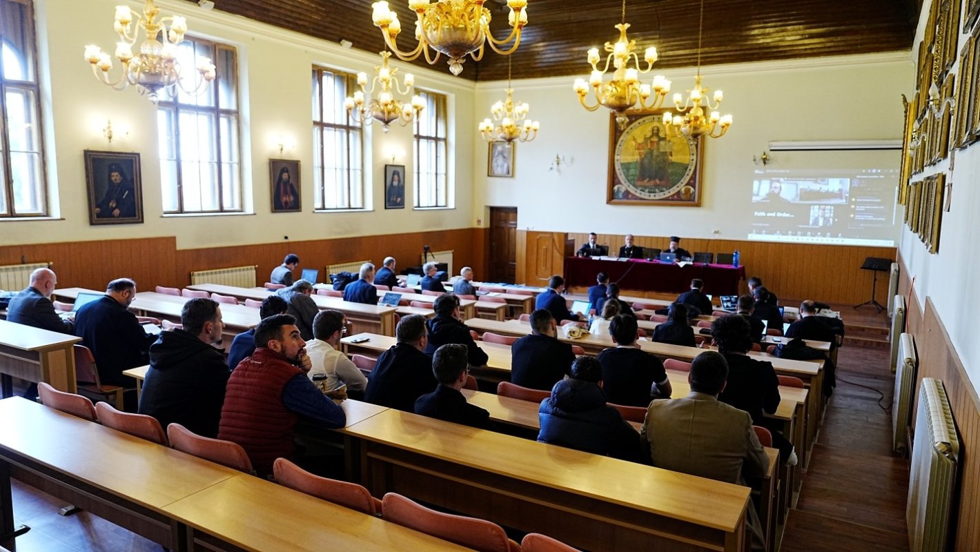 Simpozion internaţional la Facultatea de Teologie Ortodoxă din Sibiu 362680
