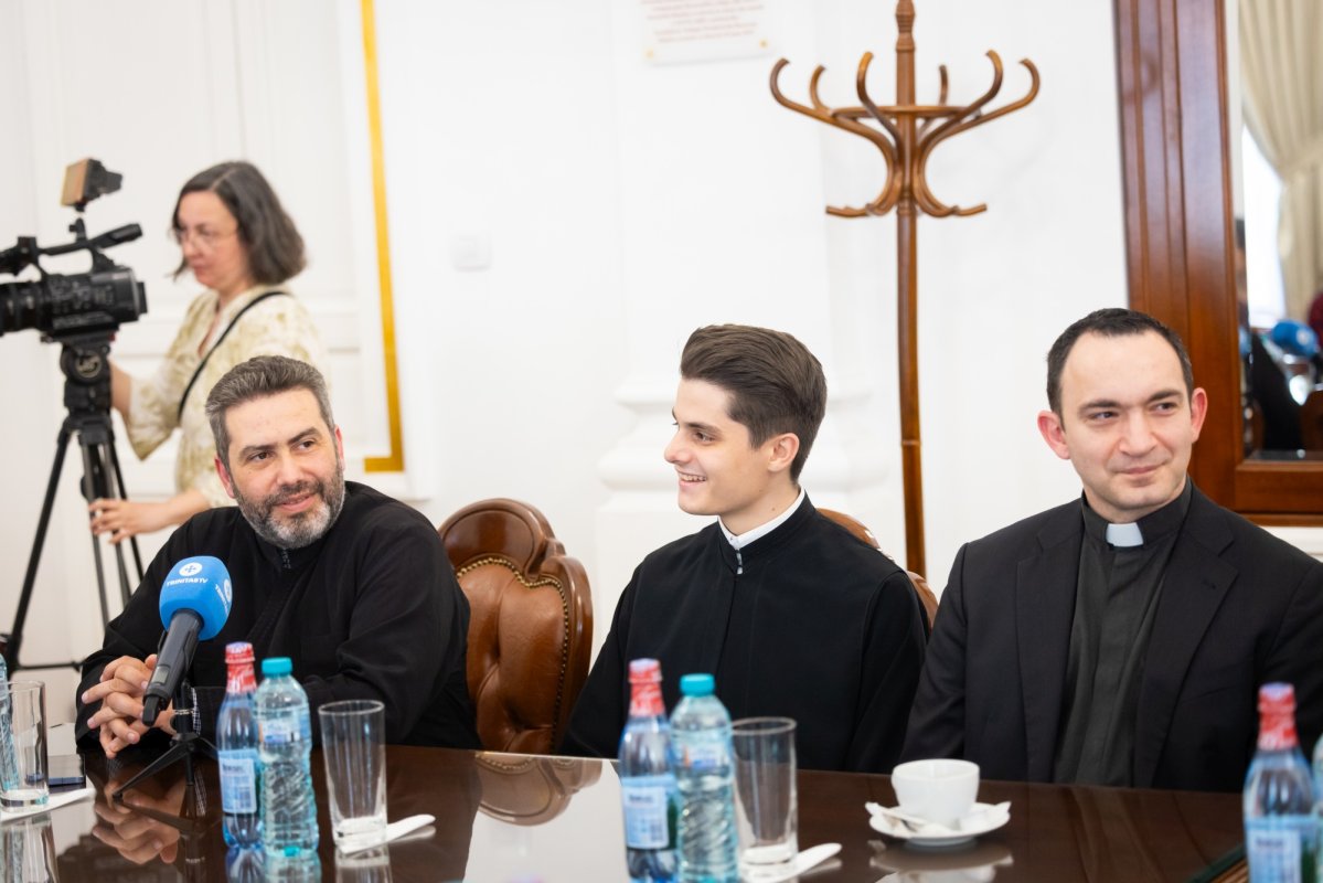 Oaspeți de la CMB la Facultatea de Teologie Ortodoxă din București 362888