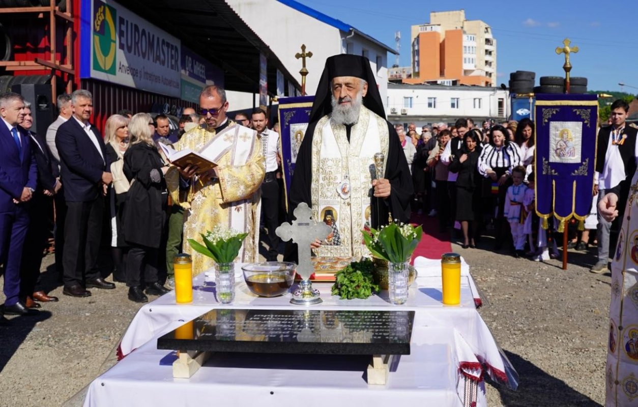 Slujba punerii pietrei de temelie a noii biserici din Parohia Târgu Mureș IX 362869