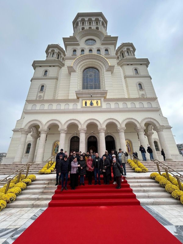 Un nevăzător în slujba altor nevăzători 362699