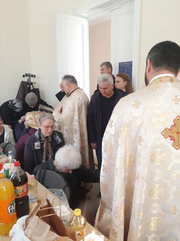 Un nevăzător în slujba altor nevăzători 362703