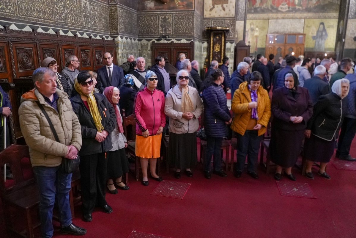 Un nevăzător în slujba altor nevăzători 362711