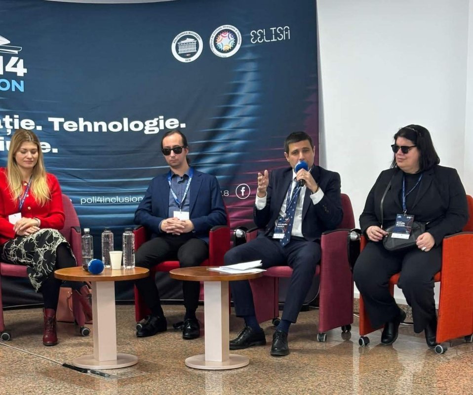 Viaţa este o oglindă: zâmbeşte-i, dacă vrei să-ţi ofere lumină 362088