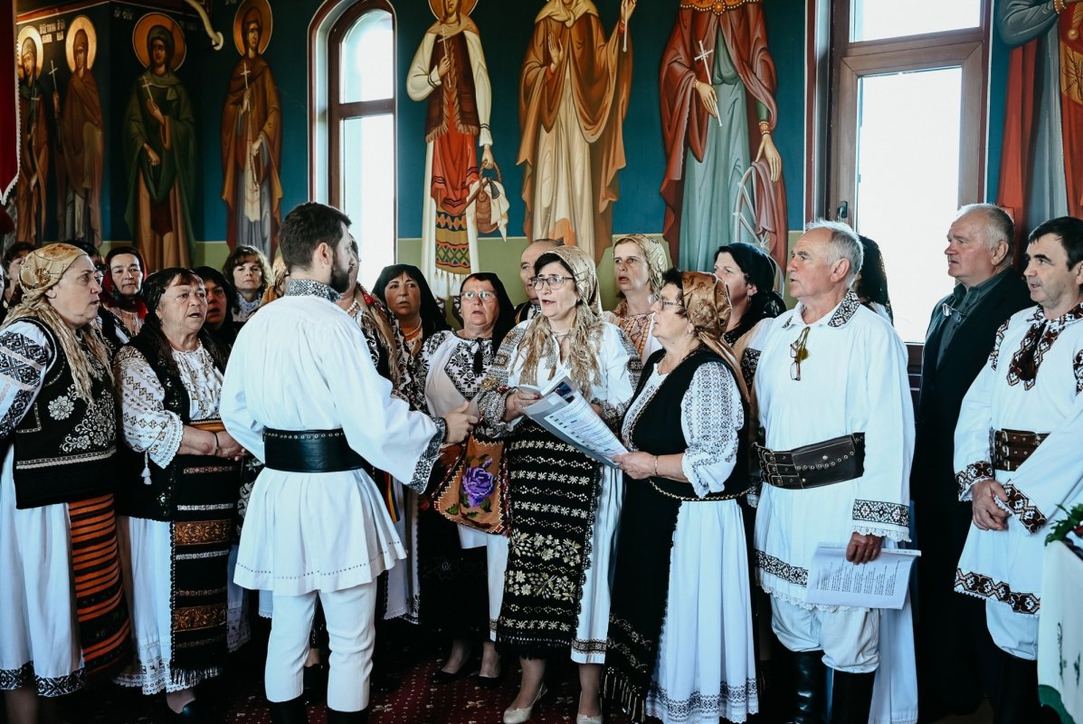 Binecuvântarea lucrărilor la biserica din Podirei, Bistriţa-Năsăud 363012