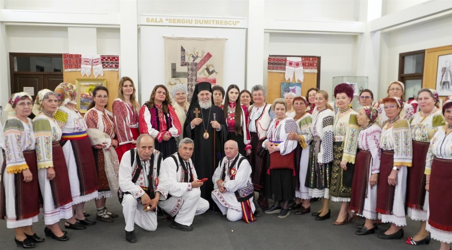 Expoziție și tradiție filantropică pentru nevăzători la Galați 363033