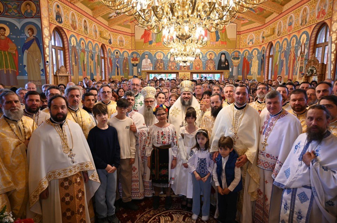 O nouă biserică românească târnosită în apropiere de Roma 363147