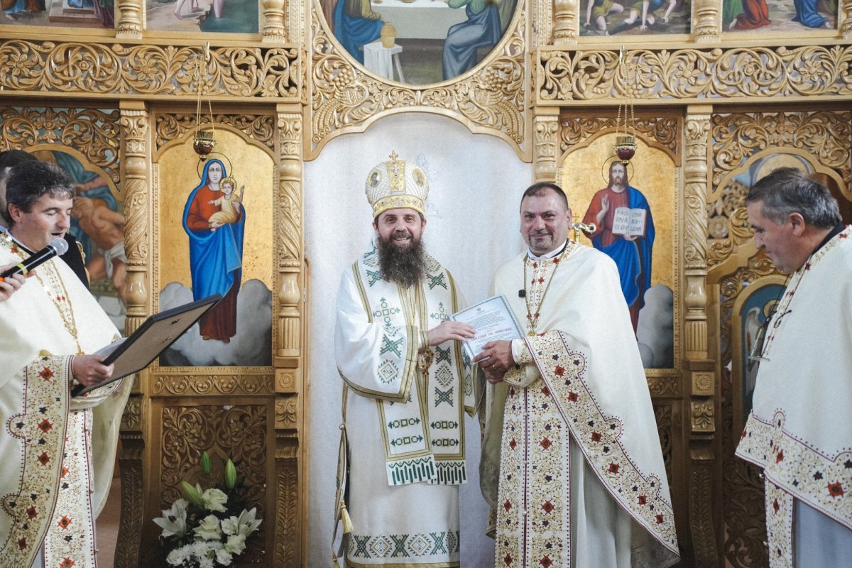 Sfințire de capelă mortuară în Parohia Vârșolț, Sălaj 363194