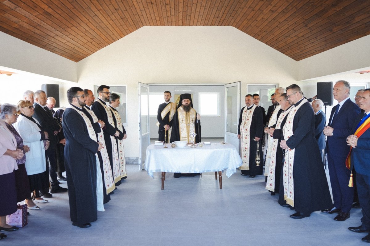 Sfințire de capelă mortuară în Parohia Vârșolț, Sălaj 363196
