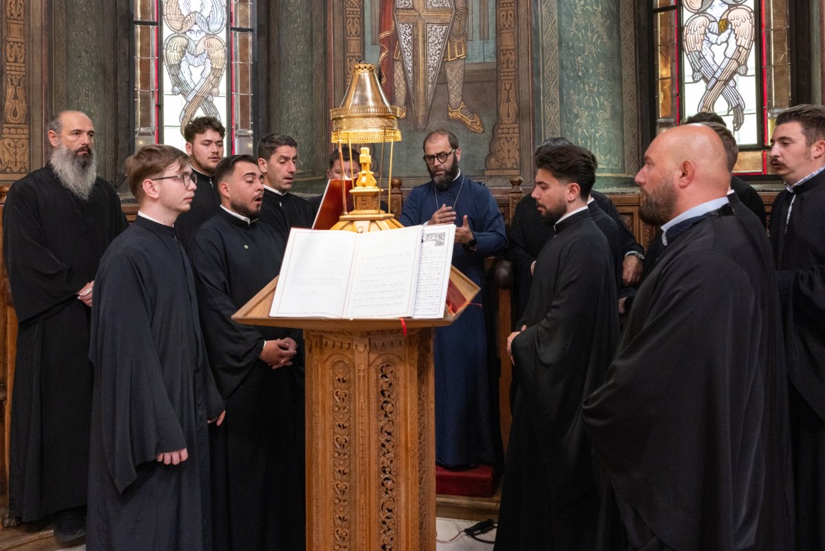 Slujba Privegherii în cinstea a două mari sărbători la Catedrala Patriarhală 363357