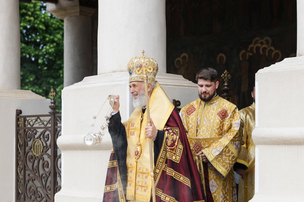 Slujba Privegherii în cinstea a două mari sărbători la Catedrala Patriarhală 363358