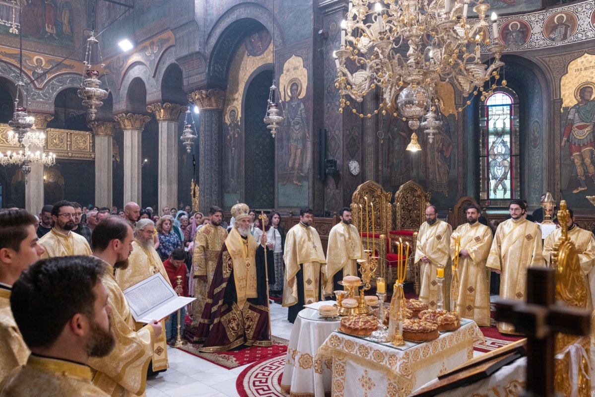 Slujba Privegherii în cinstea a două mari sărbători la Catedrala Patriarhală 363370
