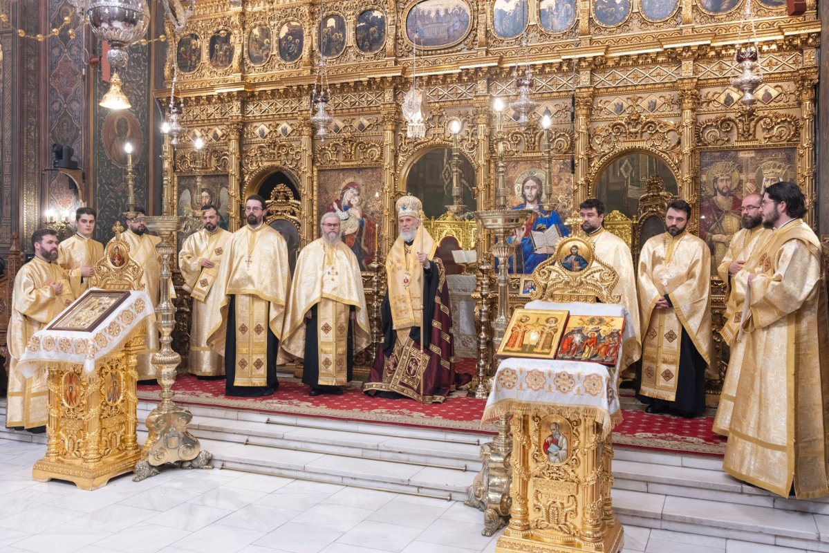 Slujba Privegherii în cinstea a două mari sărbători la Catedrala Patriarhală 363372