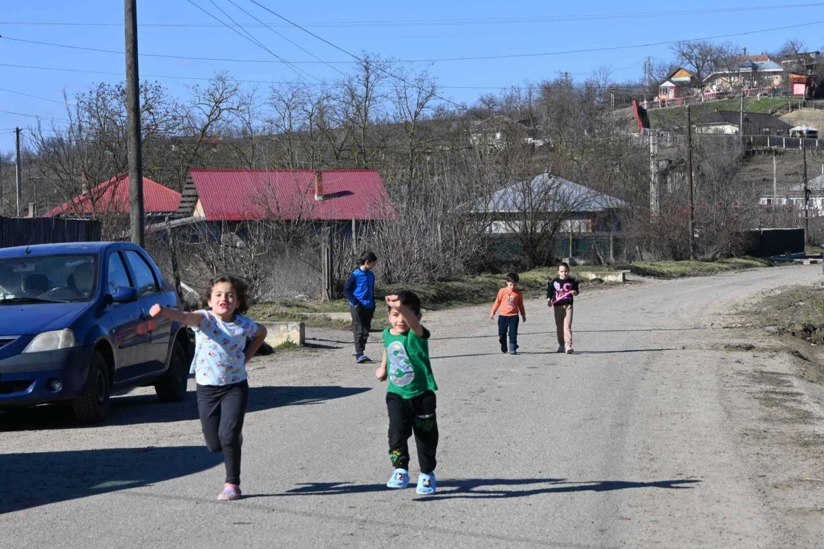 Iubirea și iertarea: secretul fericirii unei familii cu zece copii  363272