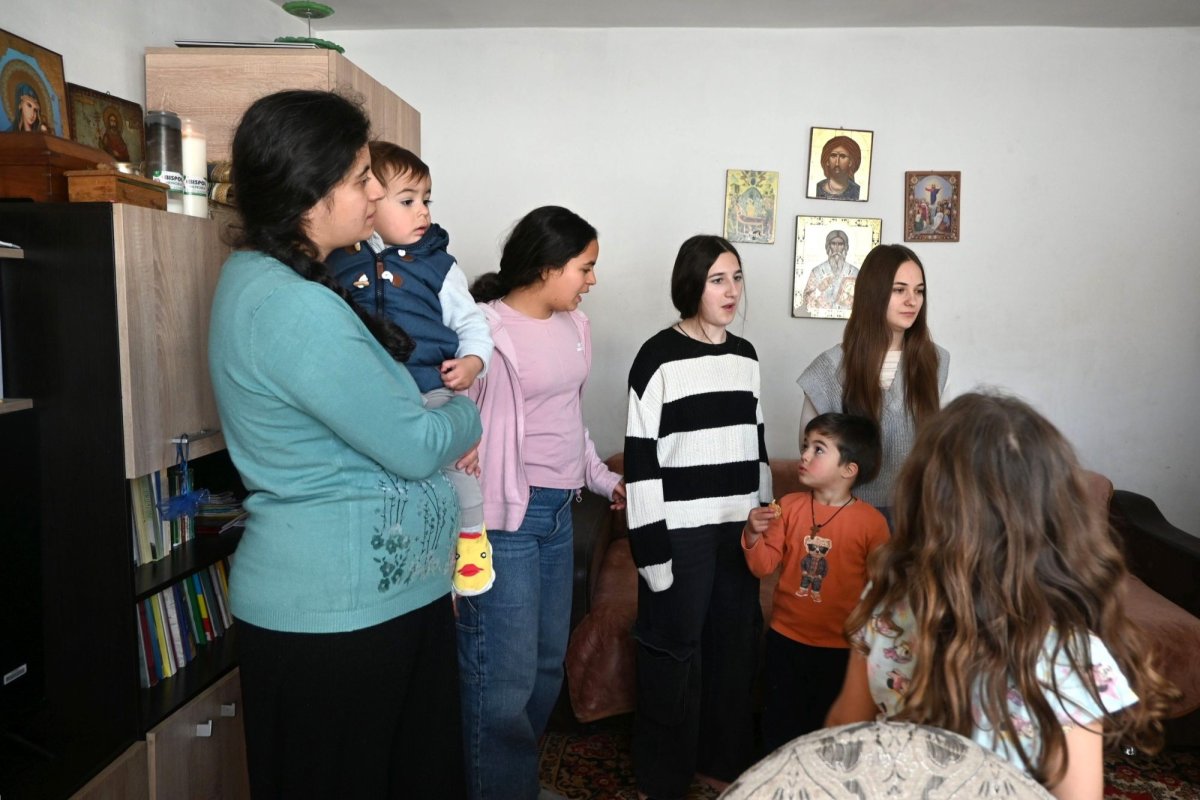 Iubirea și iertarea: secretul fericirii unei familii cu zece copii  363275