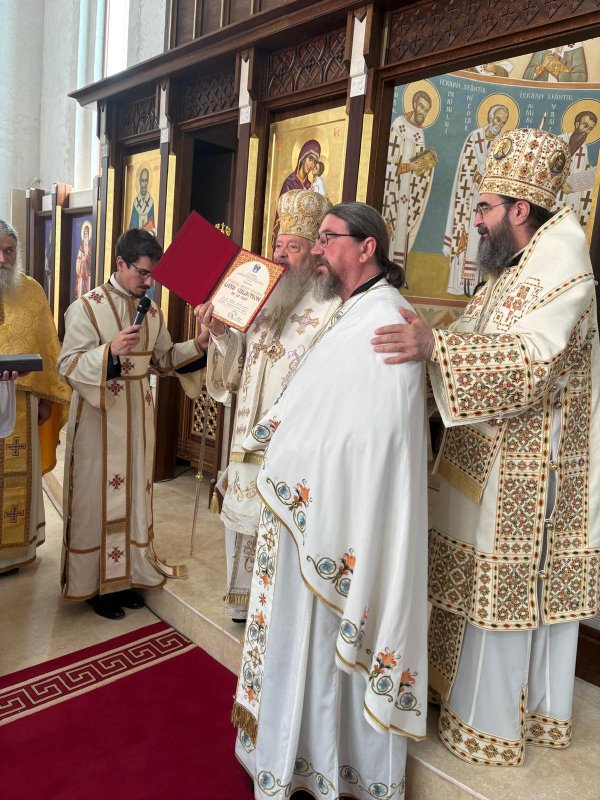 Hramul Parohiei Ortodoxe Române din Nisa, Franța 363560